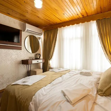 Candy Boutique Hotel 3*